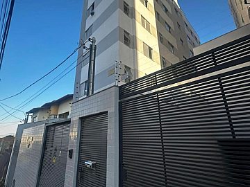 �REA PRIVATIVA 4 QTOS - Bairro: Santa In�s