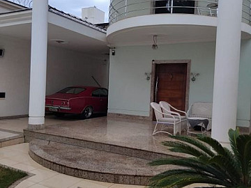 EXCELENTE CASA DE 4 QUARTOS, 3 SU�TES - BAIRRO: SANTA TEREZA