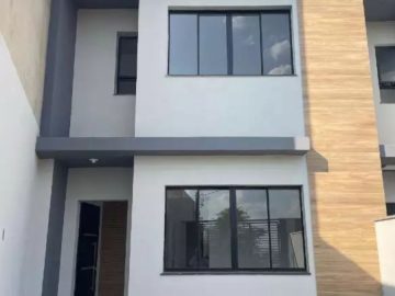 Casa 2 Quartos, Su�te - Liberdade - Santa Luzia/MG